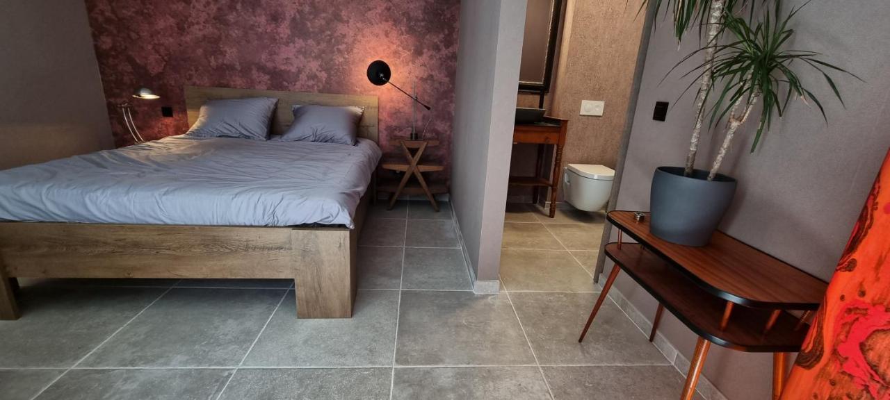 Logies La Chèvre Folle Bed & Breakfast Ostenda